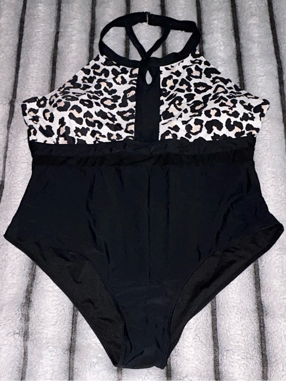 Women’s Plus 4XL Leopard Print Halter One-Piece Swimsuit Brazilian Bottom